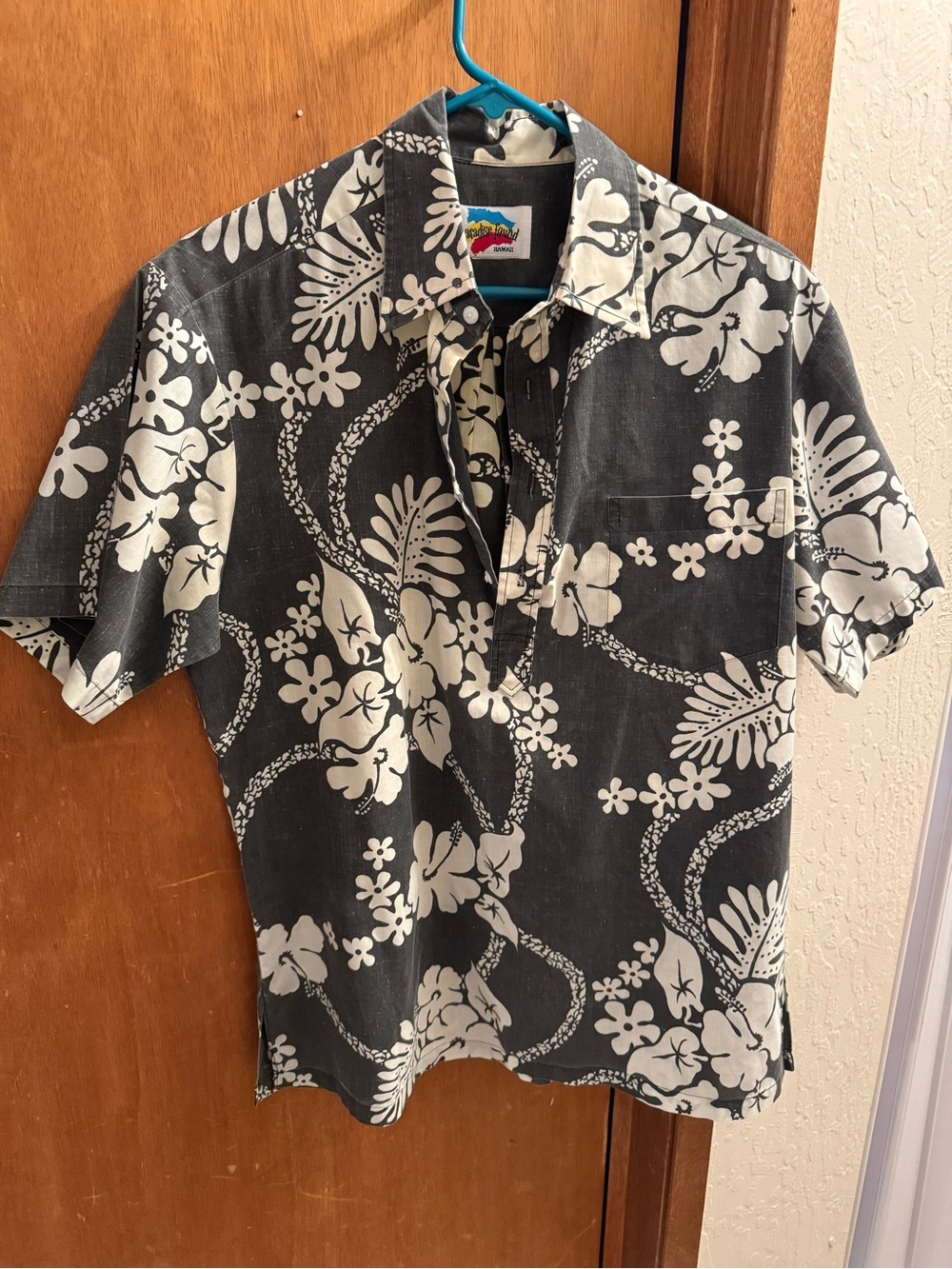 Men's Black & Cream Floral Short-Sleeve Hawaiian Polo